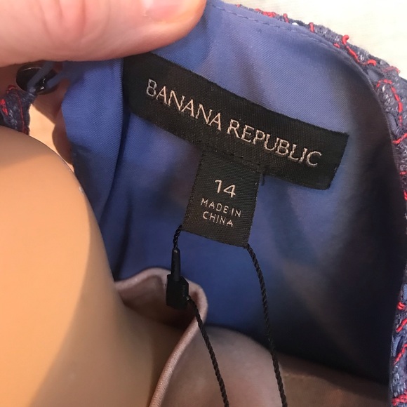 NWT Banana Republic asymmetrical lace dress. - Picture 9 of 11